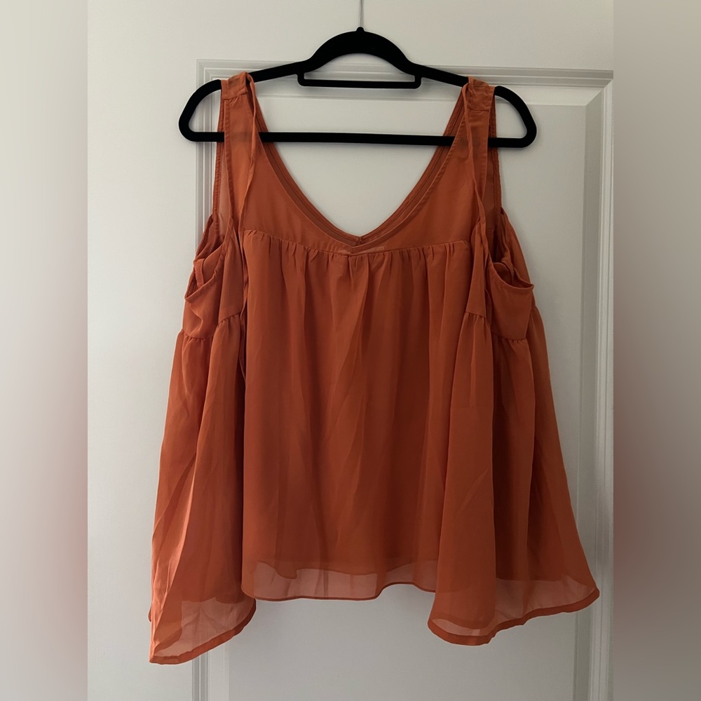 New! Abercrombie & Fitch Batwing Flowy Blouse Size Small